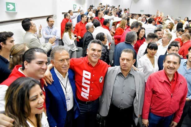 Se registra Pepe Yunes como candidato a gubernatura de Veracruz; acusa elección dispareja