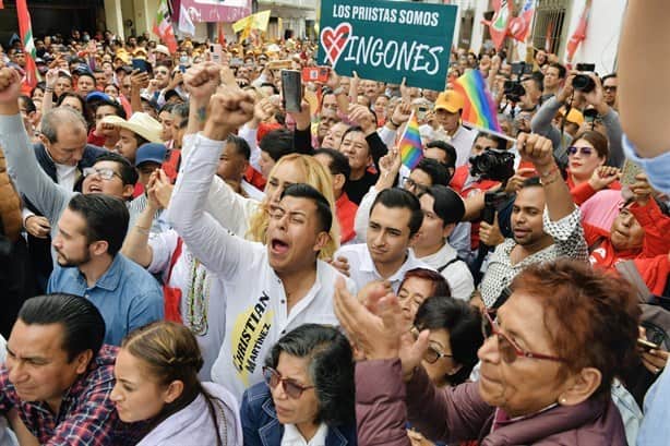 Se registra Pepe Yunes como candidato a gubernatura de Veracruz; acusa elección dispareja