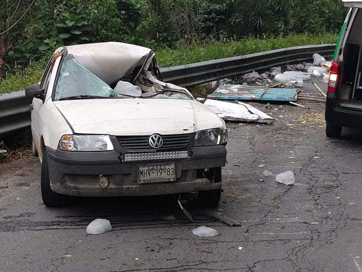 Choque frontal deja dos personas fallecidas en Tlapacoyan