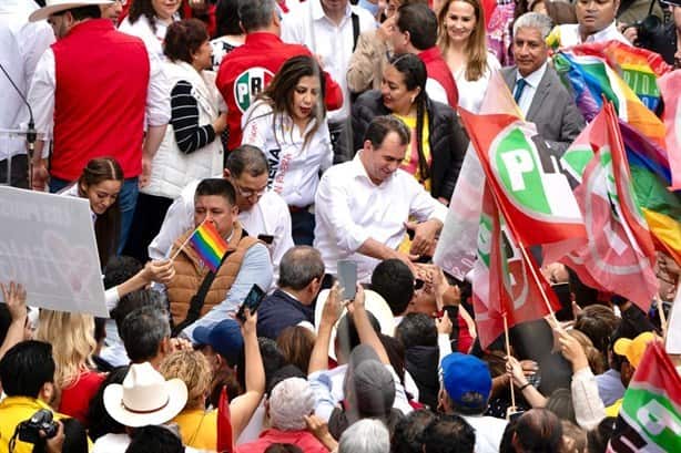 Pepe Yunes se registra ante el OPLE como candidato a la gubernatura de Veracruz