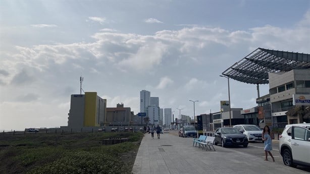 Turistas llegan a Veracruz y Boca del Río para disfrutar de las playas por Semana Santa | VIDEO