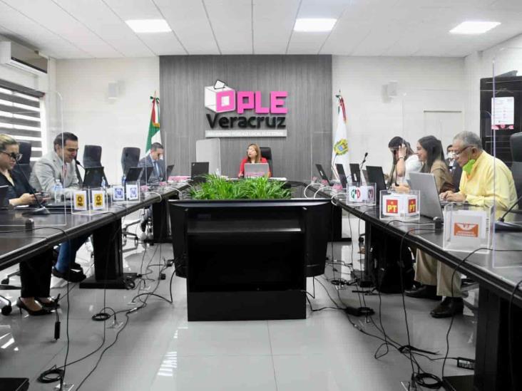 OPLE analiza moderadores para debate de gubernatura de Veracruz