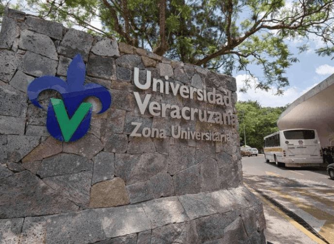 Se dice que: En entredichos la Universidad Veracruzana