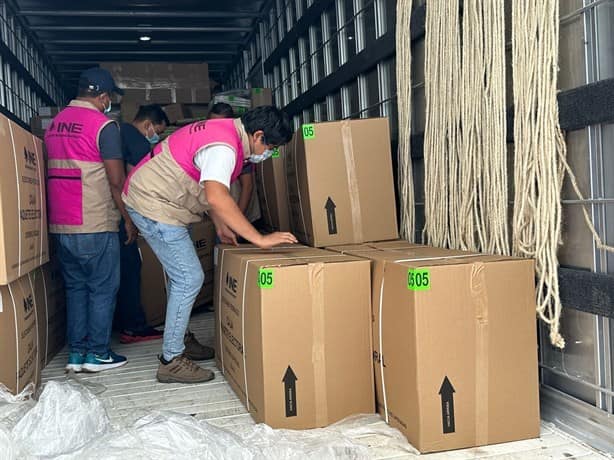 Llega material electoral a distritos del norte de Veracruz