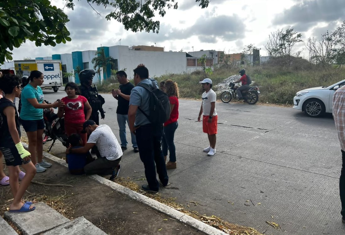 Menores de 10 años son atropellados en Lagos de Puente Moreno