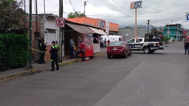 Hombre pierde la vida en plena calle de Córdoba; esto sabemos