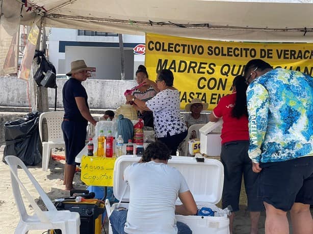 Colectivo Solecito recauda fondos en playa Villa del Mar en Veracruz