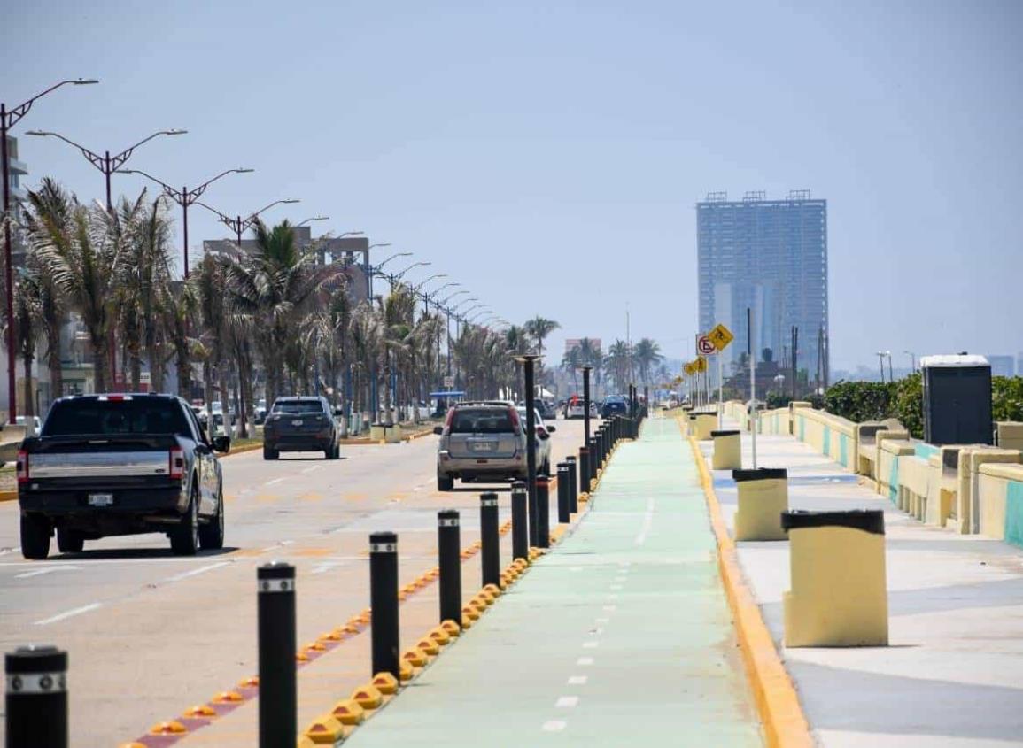 Prohibido estacionarse en ‘batería’ en el Malecón Costero