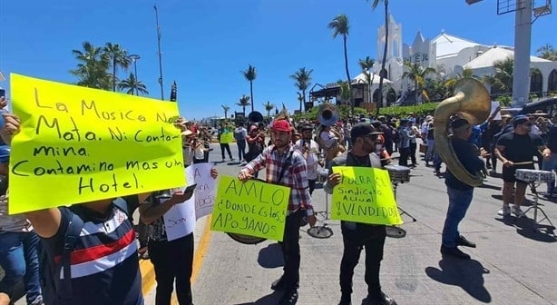 Músicos vs hoteleros: ¿por qué quieren prohibir las bandas en Mazatlán?