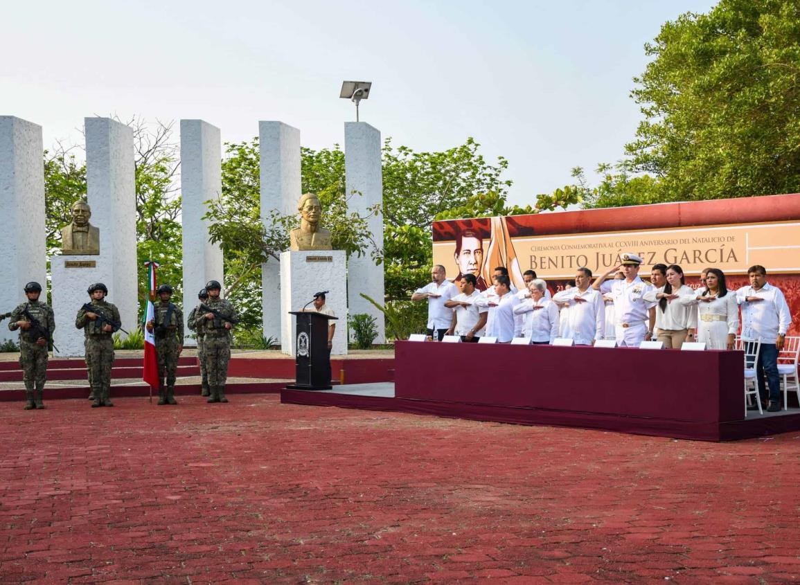 Conmemoran en Coatzacoalcos el CCXVIII Aniversario del Natalicio y Homenaje a Benito Juárez