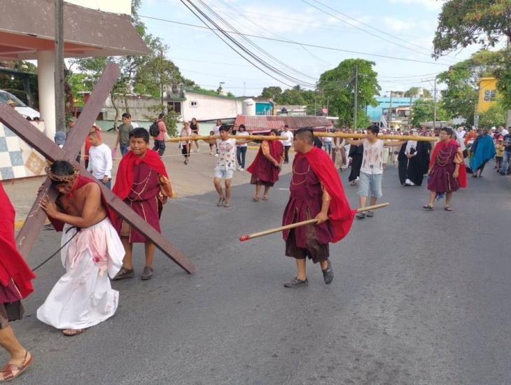 Así se vivió el viacrucis en Nanchital