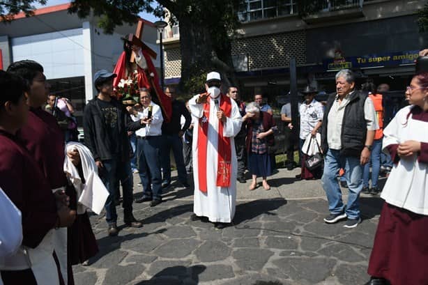 Xalapa se entrega a la fe: vive Viernes Santo entre reflexión y devoción