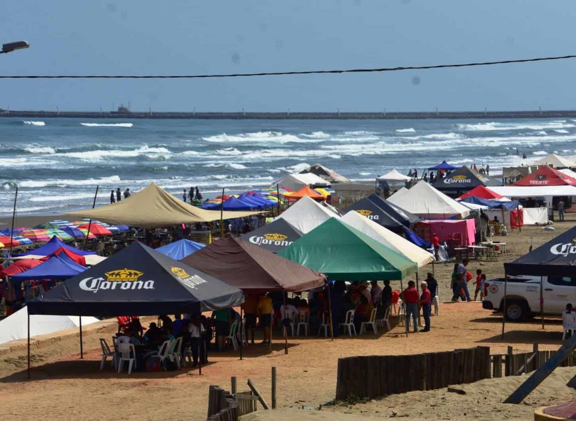 Semana Santa 2024: Llegan bañistas a la playa durante este Viernes Santo