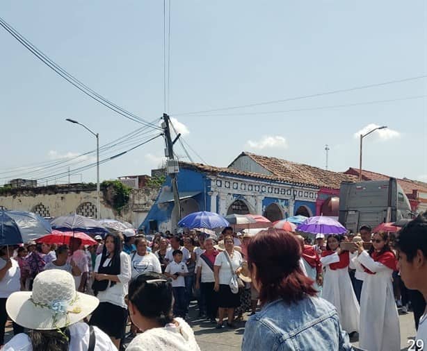 Saldo blanco por viacrucis en Cosamaloapan