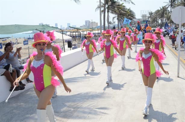 Realizan rumbata del Carnaval de Veracruz 2024 | VIDEO