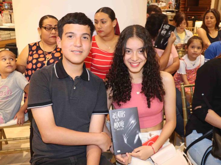 El creador Uriel Reyes presenta su libro Relatos de la Noche