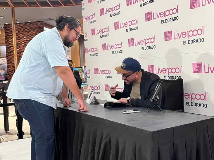 El creador Uriel Reyes presenta su libro Relatos de la Noche