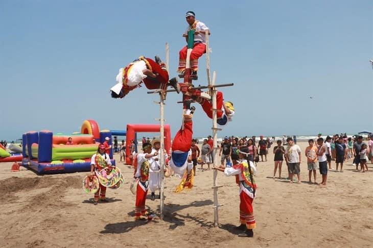 Voladores de Papantla destacan en el Rancho Fest 2024