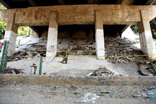 Acordonan talud debajo de Puente Palma Sola ¿lo demolerán?