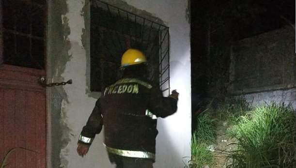 Provocan conato de incendio en una casa abandonada en Alvarado