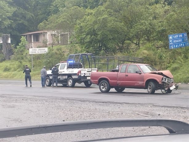 Patrulla de SSP protagoniza choque en calles de Banderilla; hay dos lesionados