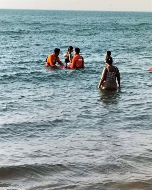 Así es como salvavidas de Coatzacoalcos hicieron feliz a un niño con discapacidad