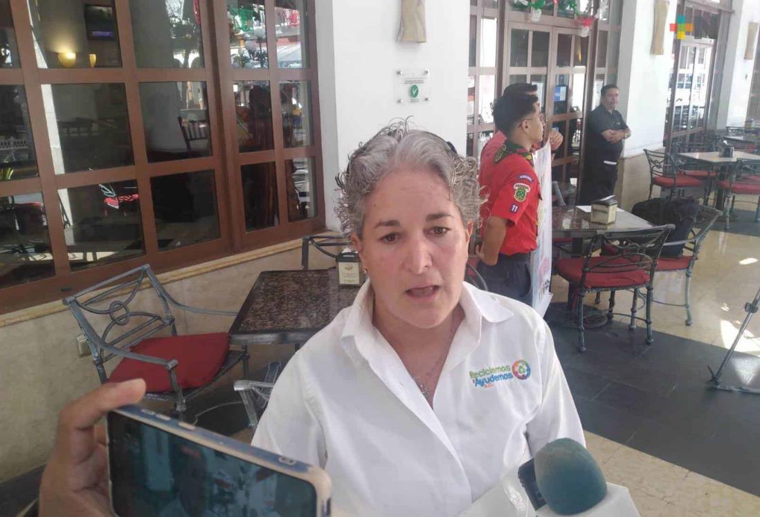 “Reciclemos y Ayudemos” invita a donar ropa usada para esta noble causa