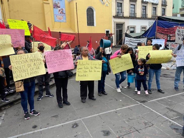 Movimiento Antorchista se manifiesta por defensa del agua en Xalapa 