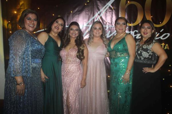 Celebran el 70 aniversario de la Escuela Secundaria José Azueta