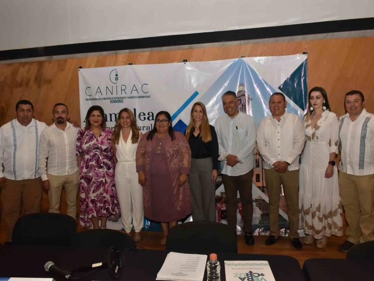 Abigail Guzmán Hernández se convierte en nueva presidenta de CANIRAC Veracruz
