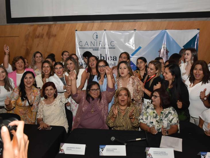 Abigail Guzmán Hernández se convierte en nueva presidenta de CANIRAC Veracruz