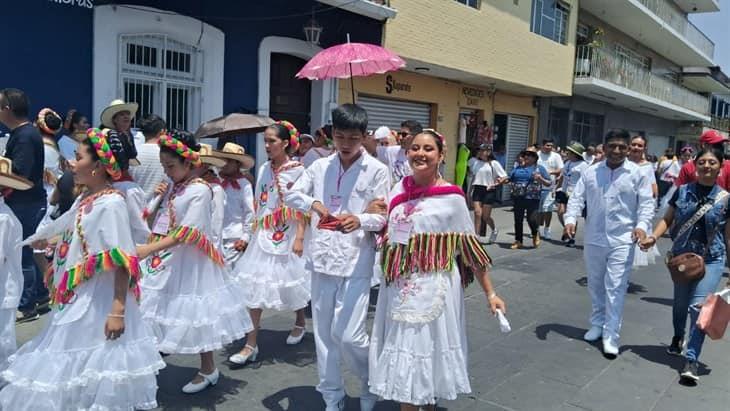 Realizan Monumental Huasteca en Orizaba; próximo año van por Récord Guiness