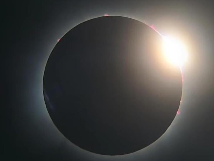 Las FOTOS de cómo se vivió el Eclipse Solar Total en Mazatlán