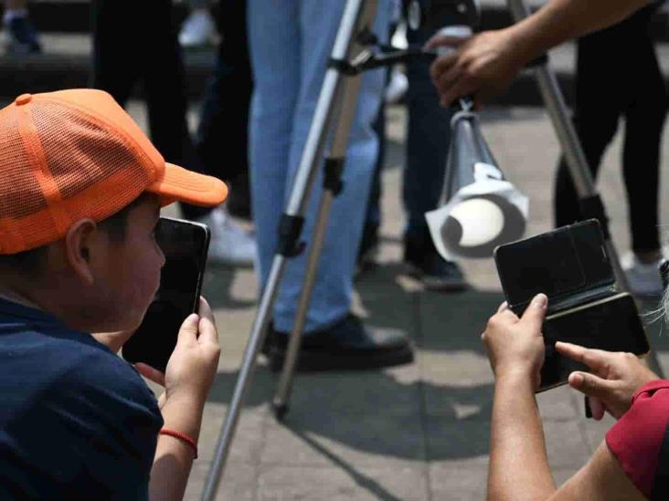 Eclipse total no frenó el regreso a clases este 8 de abril en Veracruz