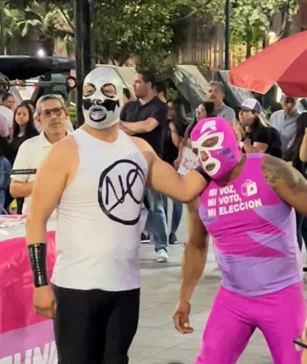 Con lucha libre en Xalapa, fomenta OPLE la participación ciudadana previo a elecciones