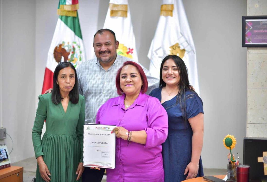 Presidenta del Congreso recibe la Cuenta Pública 2023 del Ayuntamiento de Acajete