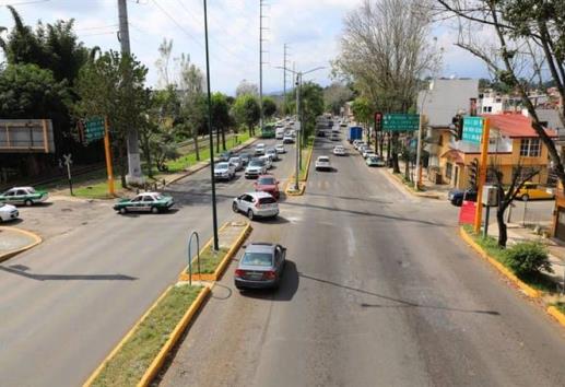 ¡Por ahorrarse la grúa!: automovilistas provocan accidente en la avenida Ruiz Cortines de Xalapa 