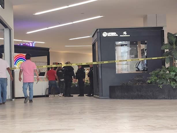 Sufre un infarto en Plaza Paseo Jardines de Xalapa