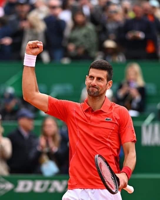 Sufre pero avanza Novak Djokovic a los Cuartos
