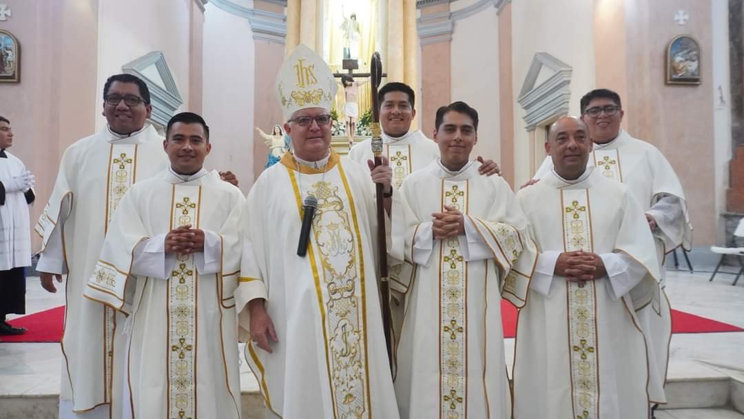 Ordenan 6 nuevos diáconos en Veracruz