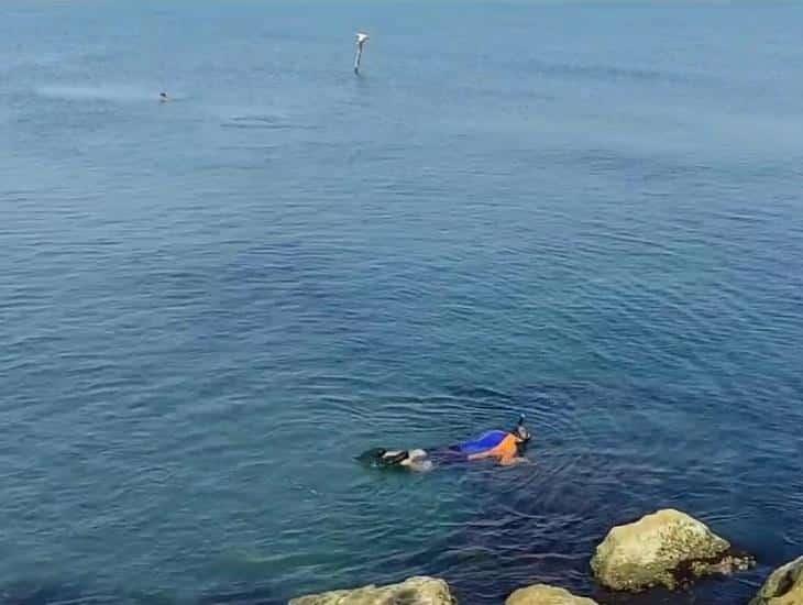 “Snorkeling” uno de los deportes practicados en playa de Coatzacoalcos | VIDEO