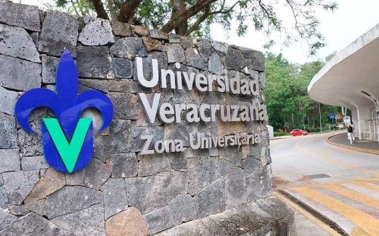 Suma Universidad Veracruzana nuevas acreditaciones en estudios superiores