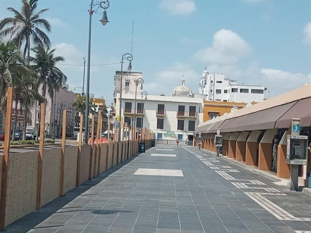 Así se ve el mercado de artesanías de Veracruz por obras