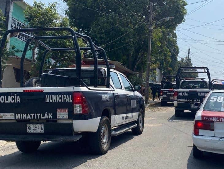 Detienen a hombre por maltratar a su familia en Minatitlán