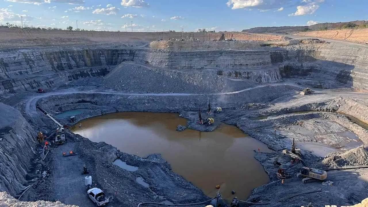 Identifican restos de 4 mineros atrapados en El Pinabete, en Coahuila