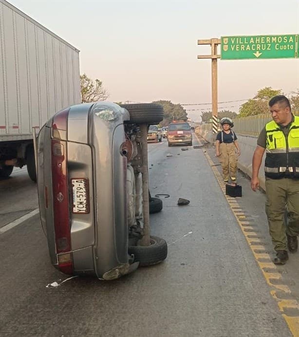 Se registra volcadura en la Veracruz-Córdoba; hay un lesionado