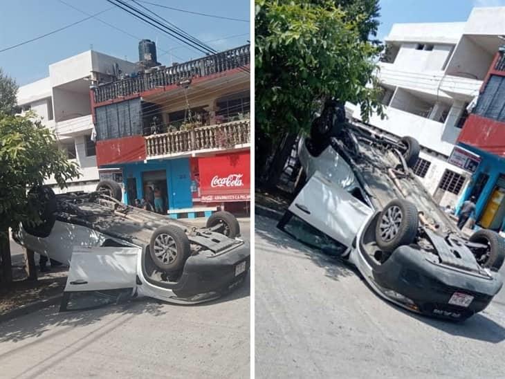 Se registra aparatoso accidente en colonia conocida de Martínez 