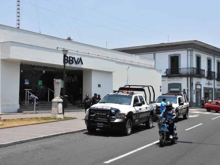 Ni el calor los detiene; asaltan a cuentahabiente en Orizaba (+Video)