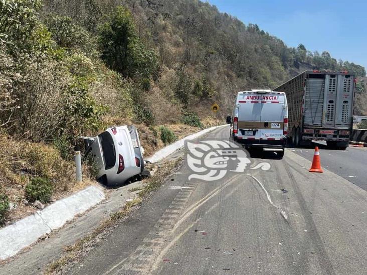 Se registra accidente múltiple en las cumbres de Maltrata