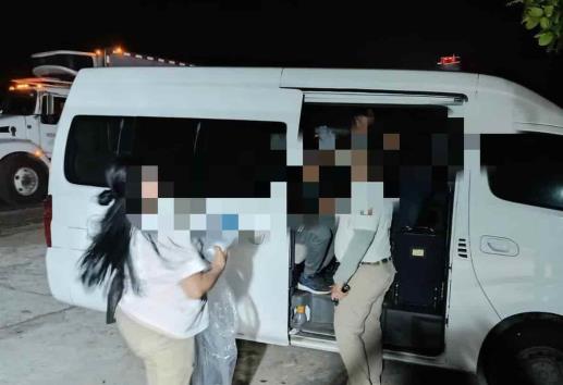 Aseguran a 69 migrantes en zona centro de Veracruz